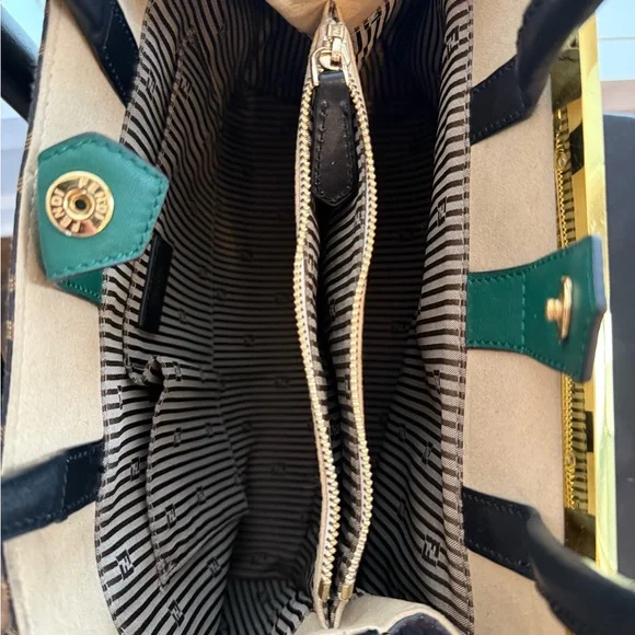 Fendi 2 Jours Tote Bag - Picture 9 of 15